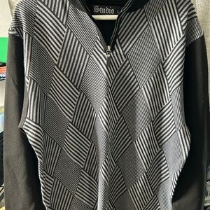 Studio Men's Zip-Up Sweater in Black and Gray